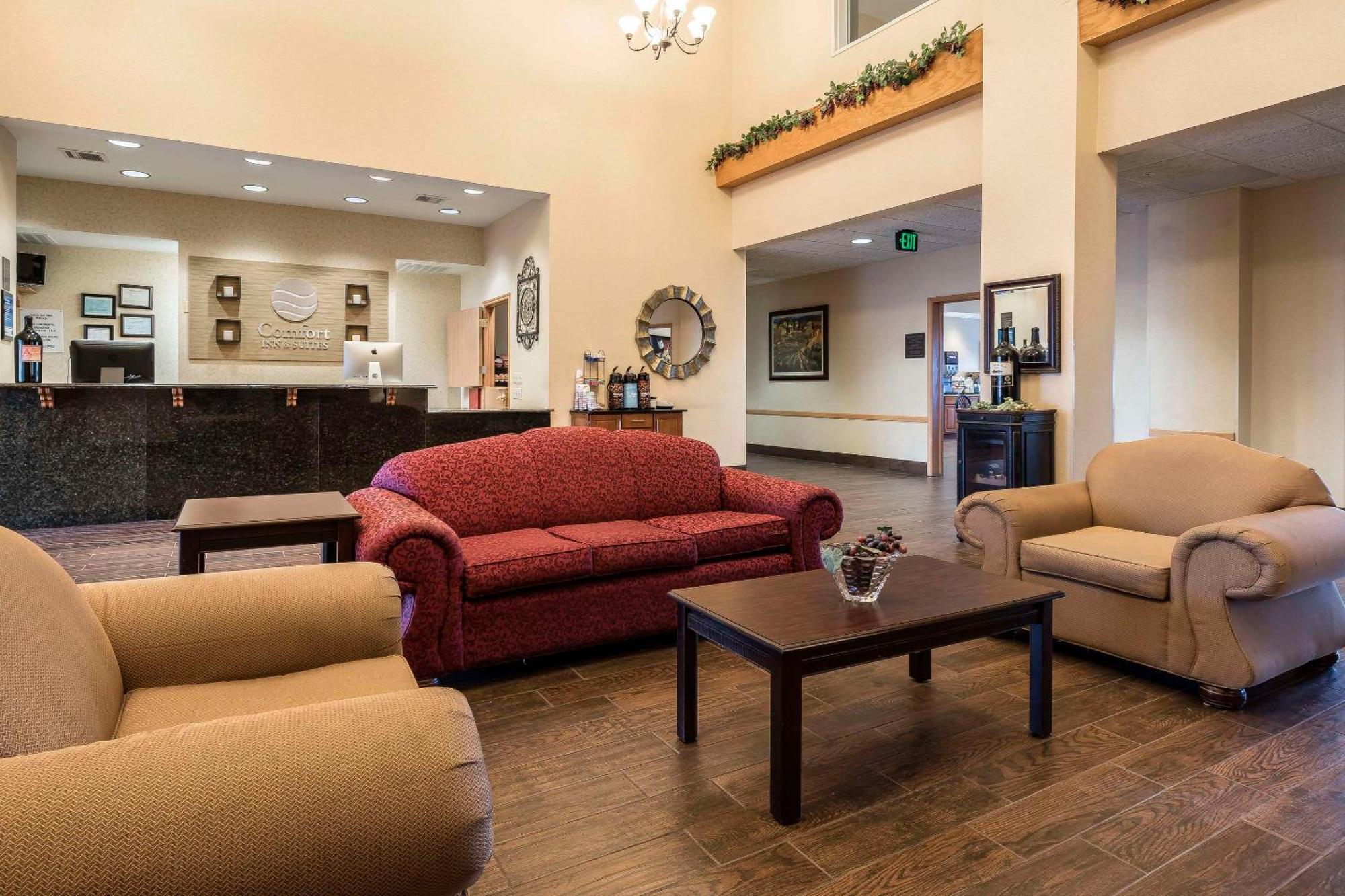 Comfort Inn & Suites Walla Walla Bagian luar foto